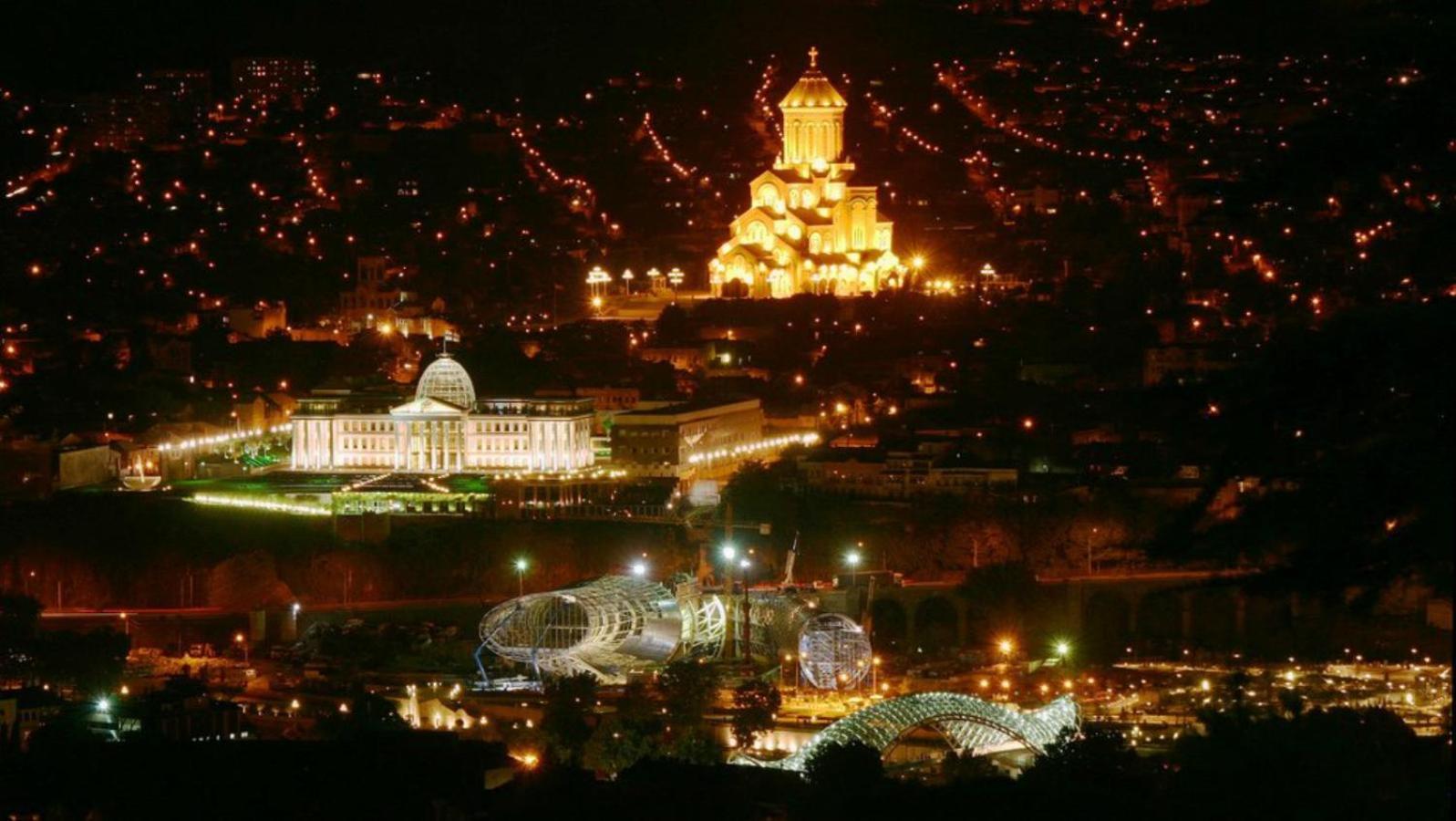 Tbiliseli Inn Tbilisi Eksteriør bilde